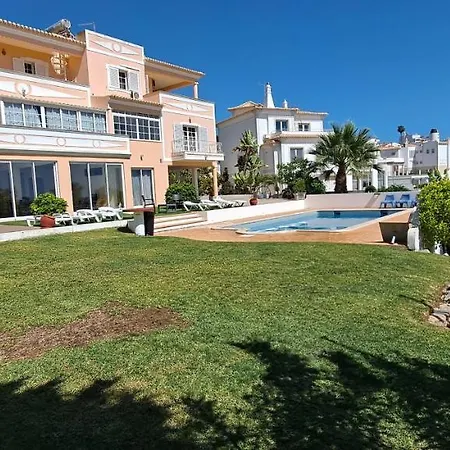 Ramos Villa *