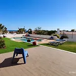 فيلة Ramos